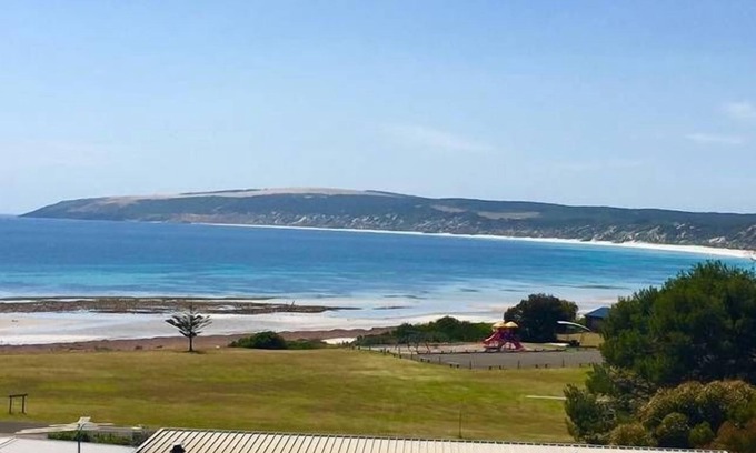 Emu Bay House | Beachside Escape at Morry's | Emu Bay, Kangaroo Island