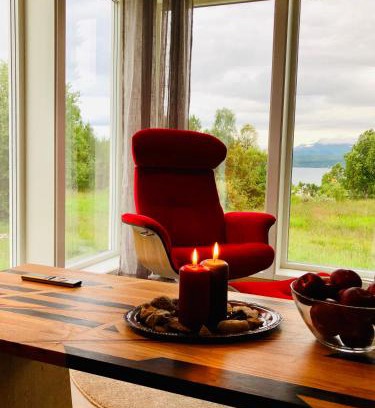 Knapplund Apartment | Beachfront Bliss at Morud - Guest Rated 9.6/10