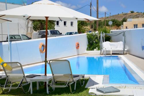 Adamas Apartment | Relax at Moschoula Studios: Pool, Spa & Child-Friendly Fun