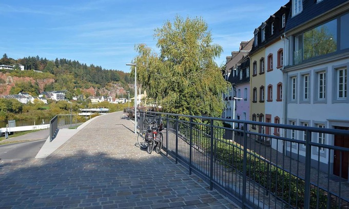 Maximin Apartment | Explore the Moselle Valley Pearl Studio Apartment Retreat