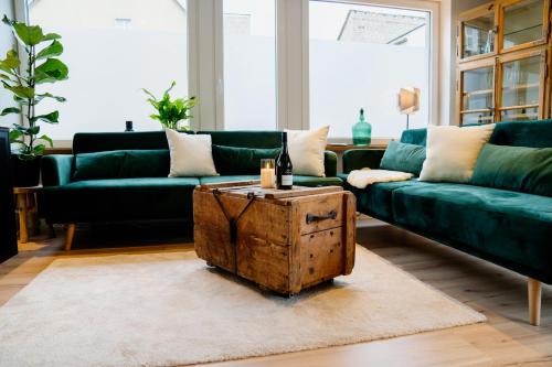 Traben-Trarbach Apartment | Discover Moselzeit: Pet & Child-Friendly Retreat