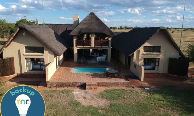 Leeupoort House | Family-Friendly Moshate Lodge Zebula with Pool & Kitchen
