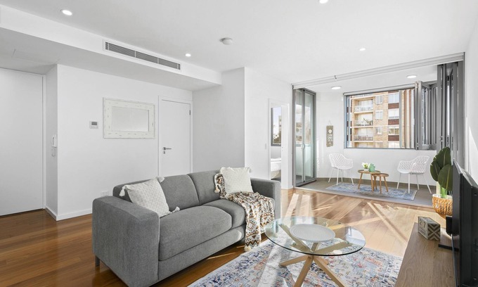Mosman Apartment | Mosman - MOS25 - Military Road - Modern 1BR + Study with Sunroom Parking Near Cafes Transport