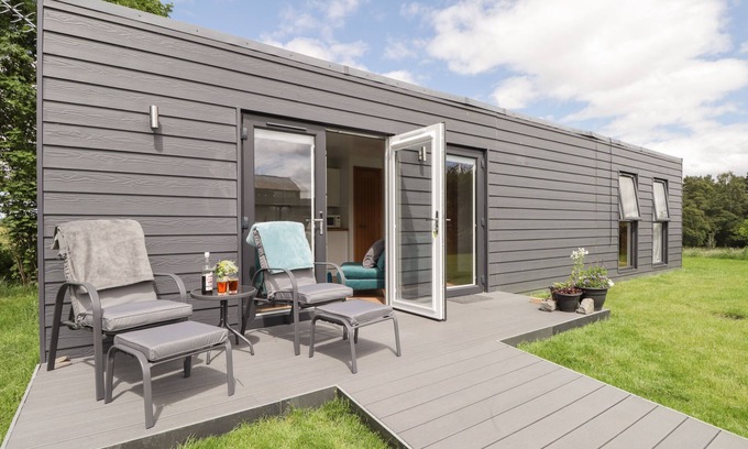 Aberlour Cottage | Romantic Retreat at Moss of Bourach with Hot Tub & Pool
