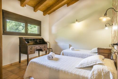 Les Iglesies Apartment | Pet-Friendly Retreat at Mossen Batista Tiller - 8/10 Rated