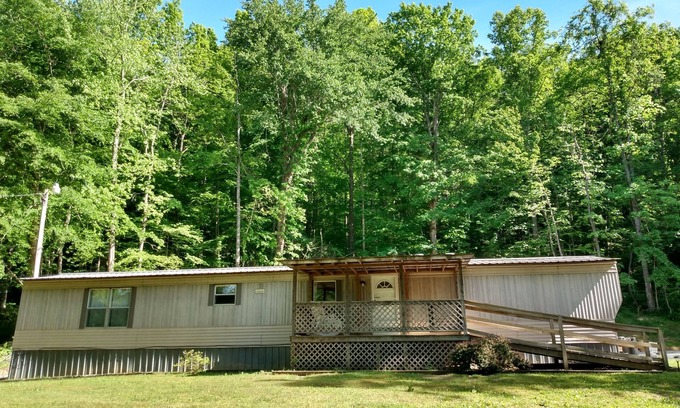 Robbins House | Guest Rated 10/10: Mossy Ridge with Ocean View Haven