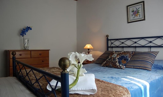 Mosteiros House | Pet-Friendly Mosteiros Sea House with Ocean View