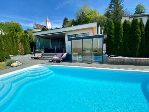 Ardagger Markt House | Exquisite Mostviertel Lodge: Pet-Friendly with Ocean Views
