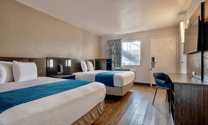 Northeast Anaheim Hotel | Budget-Friendly Motel 6 Anaheim: Family & Spa Amenities