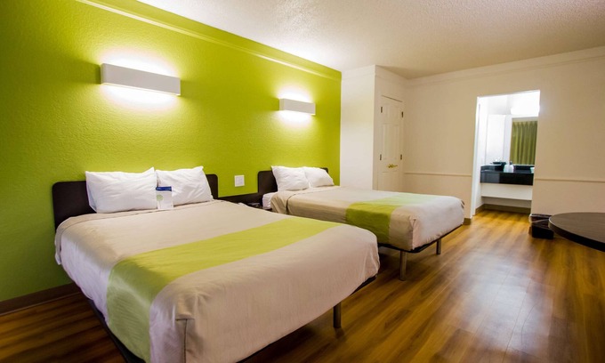 St. Johns Hotel | Budget-Friendly Motel 6 in Vibrant Midtown Austin