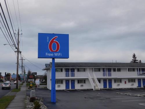 Burlington Hotel | Budget-Friendly Motel 6 in Burlington, WA with Great Amenities