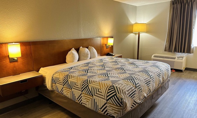 Forrest City Hotel | Budget-Friendly Stay at Motel 6 Forrest City, AR