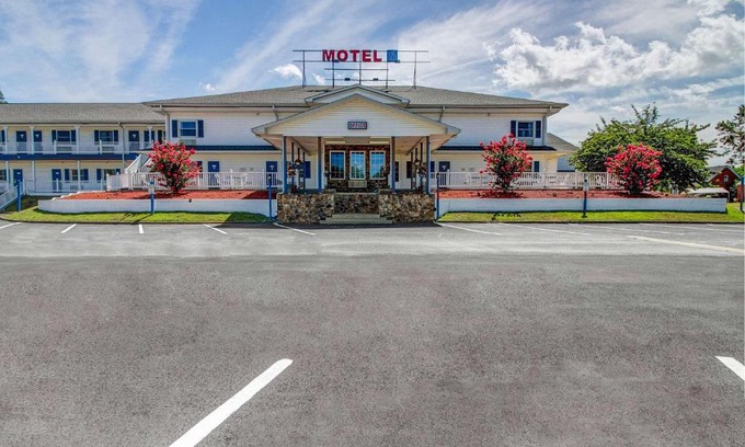 Front Royal Hotel | Budget-Friendly Motel 6 in Front Royal, VA - Pet Friendly