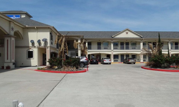 Willowbrook Hotel | Pet-Friendly Motel 6 near Willowbrook Mall in Houston, TX