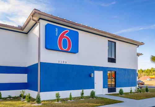 Kreole Hotel | Comfortable Motel 6 in Moss Point, MS - Pet Friendly & Accessible