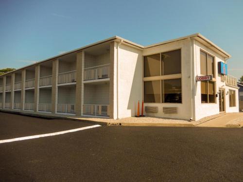 Somers Point Hotel | Budget-Friendly Motel 6 Near Ocean City and Wild Wood Beach