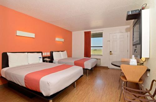 South Haven Hotel | Pet-Friendly Motel 6 in South Haven, KS - Guest Rated 7.7