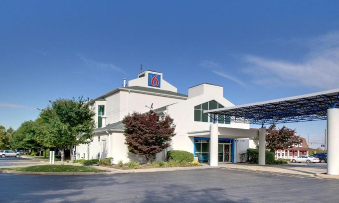 Springfield Hotel | Budget-Friendly Motel 6 in Springfield, IL with Great Amenities