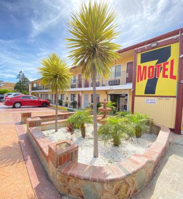 Vallejo Hotel | Convenient Motel 7 Near Six Flags and Napa Valley Attractions
