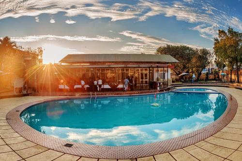 Antananarivo Avaradrano Hotel | Cozy Motel d'Antananarivo: Pet-Friendly with Pool & Breakfast
