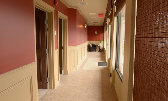 Rimouski-Neigette Hotel | Discover Comfort at Motel du Littoral - Breakfast Included!