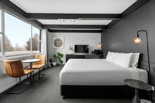 Katoomba Hotel | Comfortable Echo Point Discovery Motel with Family-Friendly Amenities