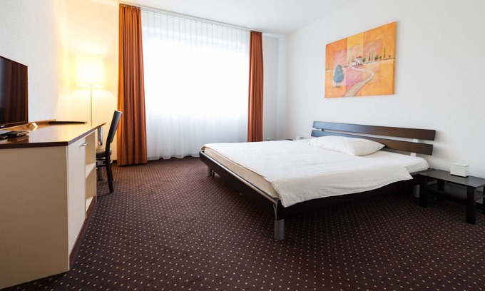 Pfaffikon District Hotel | Motel Fehraltorf