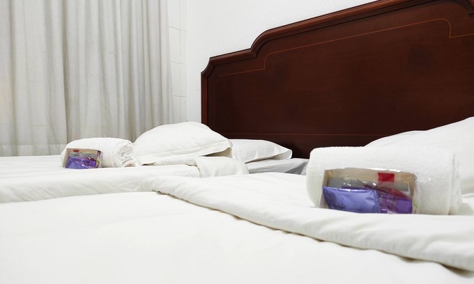 Embajadores Hotel | Motel Lavapiés: Family-Friendly Stay with Spa & Dining
