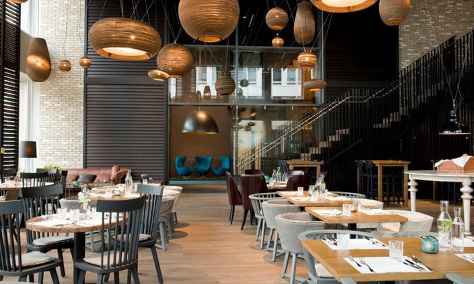 Obergiesing Hotel | Discover Motel One München-Campus: Pet-Friendly Comfort