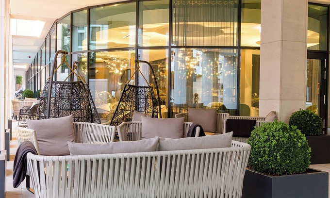 Cannstatt-Mitte Hotel | Explore Motel One Stuttgart - Bad Cannstatt, Rated 9.2/10