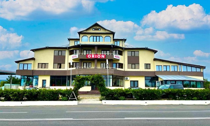 Tamboesti Hotel | Pet-Friendly Motel Orion with 8/10 Guest Satisfaction