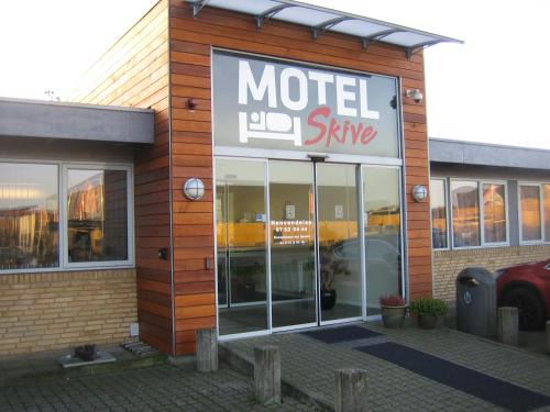 Skive Hotel | Welcoming Motel Skive with Breakfast and Family Amenities