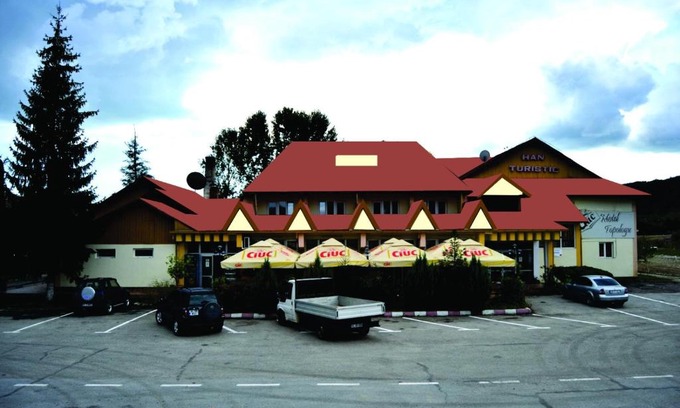 Milcoiu Hotel | Budget-Friendly Motel Topolog: Pet Friendly & Convenient Amenities
