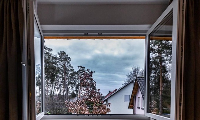 Wandlitz Hotel | Discover Motel Zur Dachsbaude: Family-Friendly Retreat