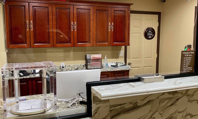 Melvindale Hotel | Budget-Friendly Stay at Motor City Inn & Suites with Breakfast