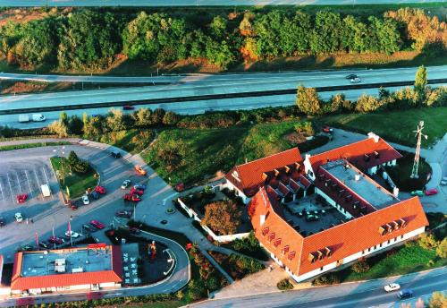 Jirikovice Hotel | Convenient Family-Friendly Stay at Motorest a Motel Rohlenka