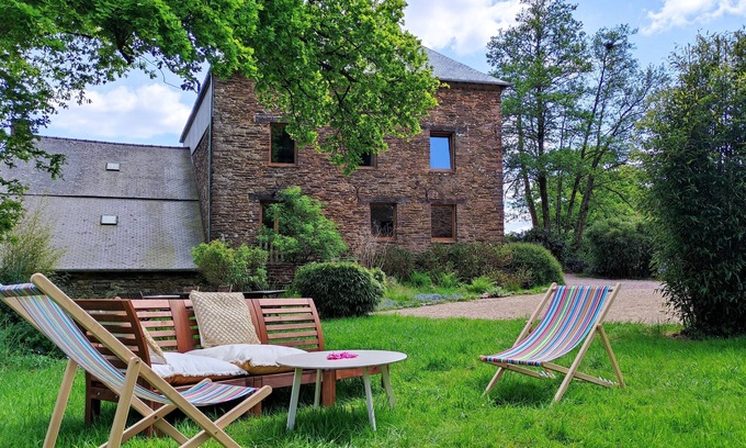 Guer House | Discover Moulin de la Houssaie: Pet-Friendly Lake Retreat