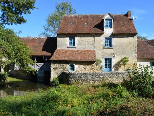 Scoury House | Historic Moulin with Garden & Fishing near Loire Castles