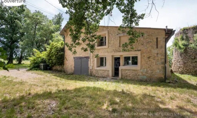 Saint-Genes-de-Castillon House | Charming Stone House Getaway Near St Emilion with Pool