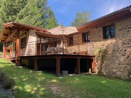 Saint-Cirgues Bed & Breakfast | Relaxing Oceanfront Retreat at Moulin Lou Apmay