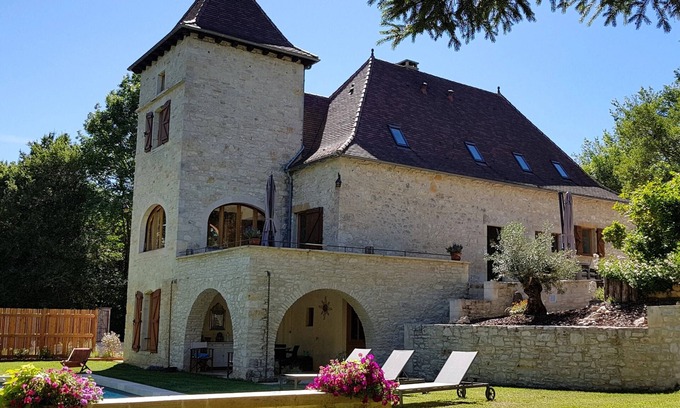 Saint-Denis-Catus House | Riverside Retreat in Lotoise Countryside - Guest Rated 10/10