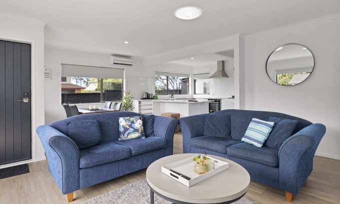 Omanu House | Oceanfront Retreat at Waitui Wonder - A Cozy Escape
