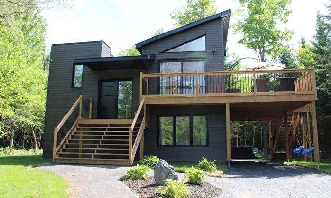 Orford Ski Chalet | Discover Mount Orford - Relaxing Spa & Family-Friendly Fun