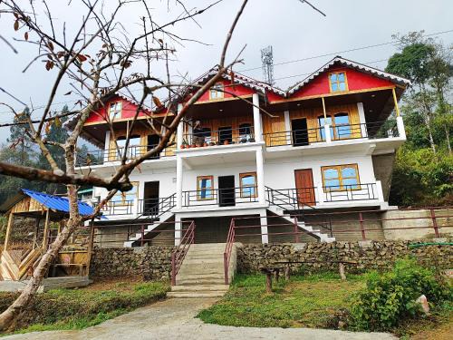 Kurseong House | Discover Family-Friendly Comfort at Mount View Homestay