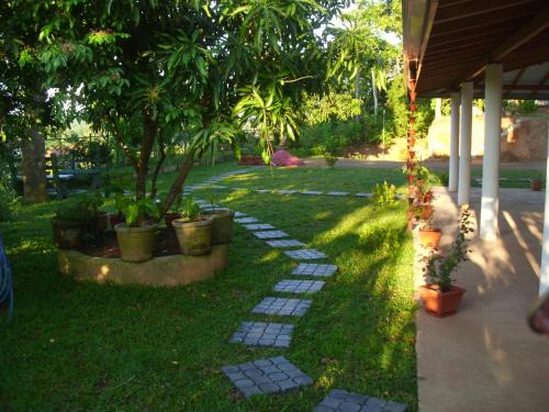 Mirissa Resort | Pet-Friendly Mount View Villa Resort in Mirissa - Rated 10/10