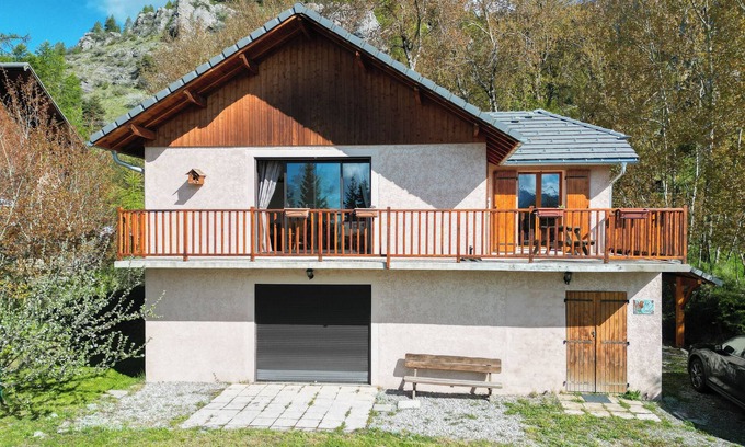 Saint-Michel-de-Chaillol House | Ideal Mountain House for 5-7, Near Ski Resort & Spa
