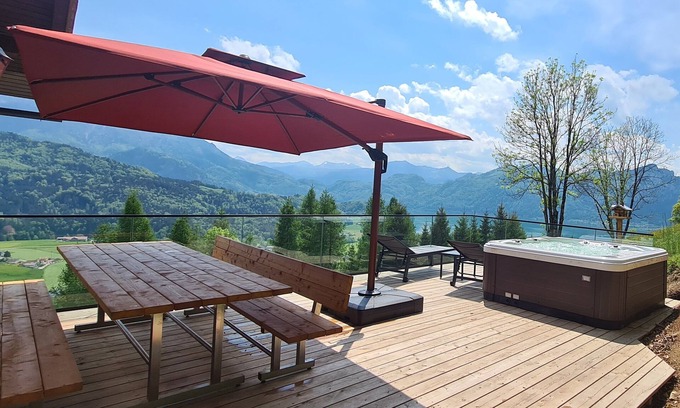 Innerschwand House | Serene Mountain Villa with Panoramic Terrace and Hot Tub