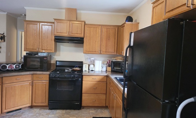 Westcliffe House | Tranquil Mountain Bliss: A Perfect Pet-Friendly Retreat