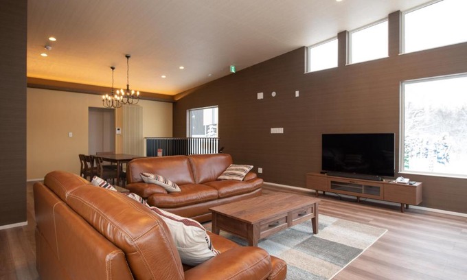 Niseko Ski Chalet | Guest Rated 10/10 at Mountain Butterfly - Family Friendly Retreat