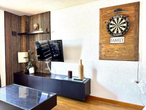 Formigal Apartment | Mountain Retreat by Pirineos360: Pet-Friendly Getaway